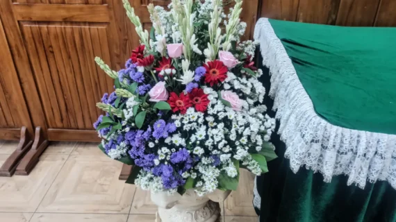 Jual Florist Selawangi Sukabumi